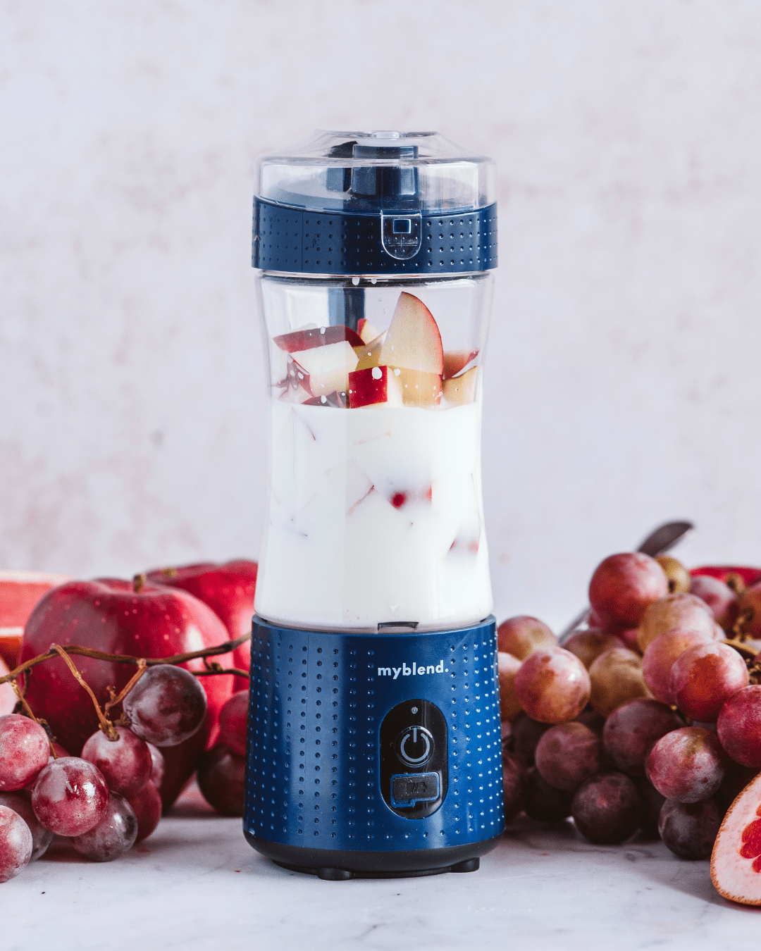 Se Myblend GO - Navy ✔ Stort utbud av Myblend - Världens Kraftfullaste Portabla Mixer ✔ Snabb leverans: 1 - 2 vardagar och billig frakt - Artikelnummer: MYB-34515940540567 och streckkod / Ean: 7350113220103 i lager - Rea på Blender Spara upp till 51% - Över 785 välkända varumärken på rea