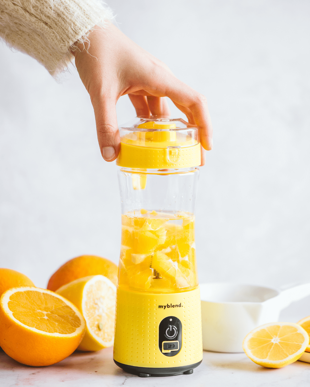 Se Myblend GO - Yellow ✔ Stort utbud av Myblend - Världens Kraftfullaste Portabla Mixer ✔ Snabb leverans: 1 - 2 vardagar och billig frakt - Artikelnummer: MYB-35870791729303 och streckkod / Ean: 7350113220134 i lager - Rea på Blender Spara upp till 51% - Över 785 välkända varumärken på rea