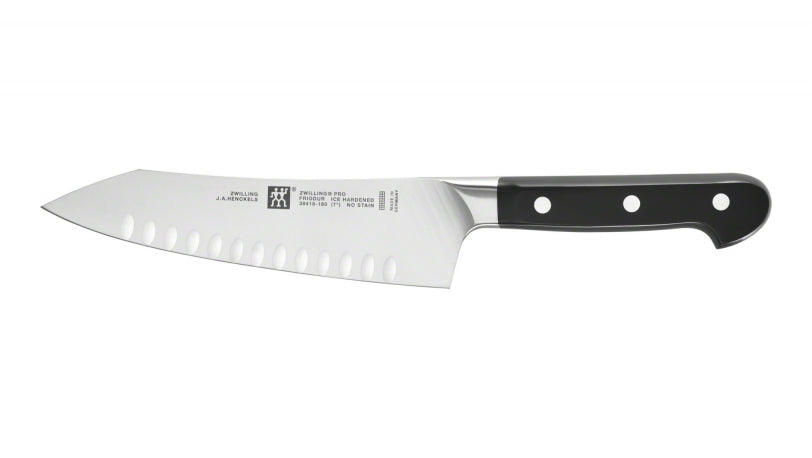 Se Zwilling Pro Rocking Santoku Kniv m. luftspalter (18 cm) ✔ Stort utbud av Zwilling Knive ✔ Snabb leverans: 1 - 2 vardagar och billig frakt - Artikelnummer: SVS-1246 och streckkod / Ean: 4009839330209 i lager - Rea på KÖKSKNIVAR & TILLBEHÖR > Santoku kniv Spara upp till 51% - Över 785 välkända varumärken på rea